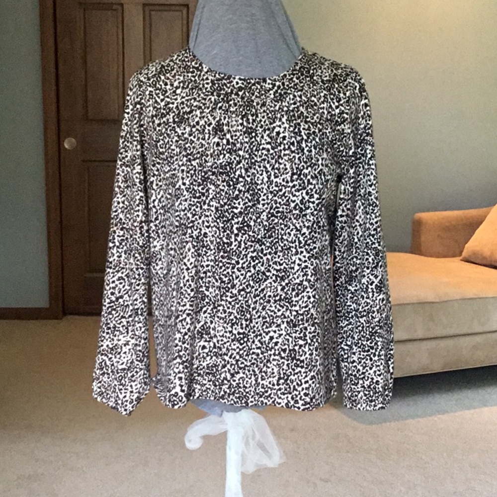 Old Navy Top with Keyhole Back